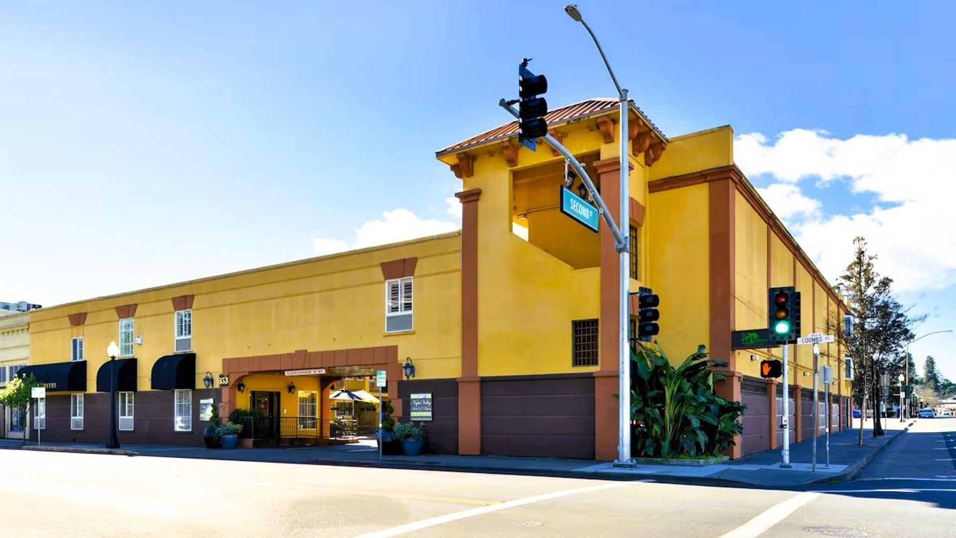 Napa Valley Hotel and Suites