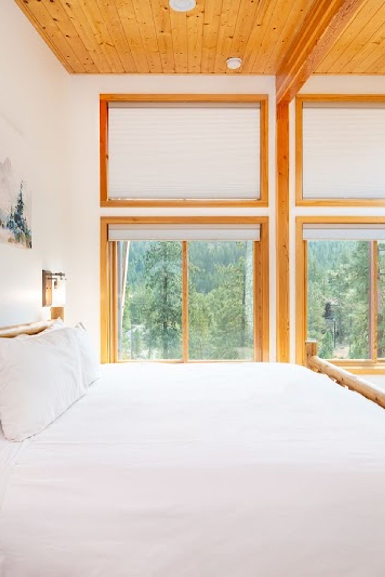 Photo of Sleeping Lady Mountain Resort & Spa - Osprey’s Nest, Bedroom, King bed