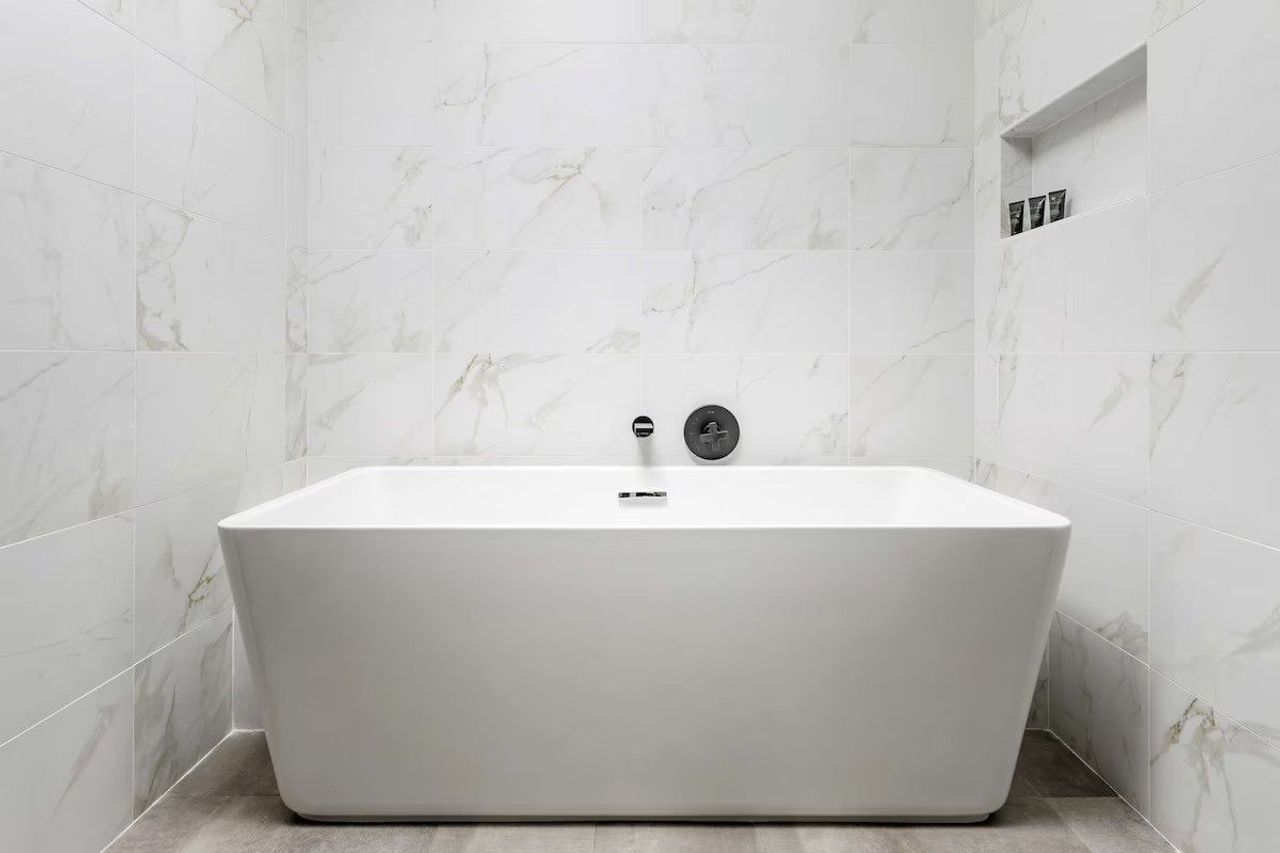 Hyatt Centric Mountain View - Soaking Tub