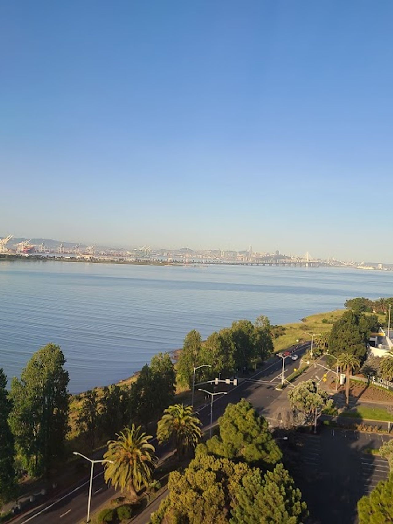 Photo of Hilton Garden Inn San Francisco/Oakland Bay Bridge