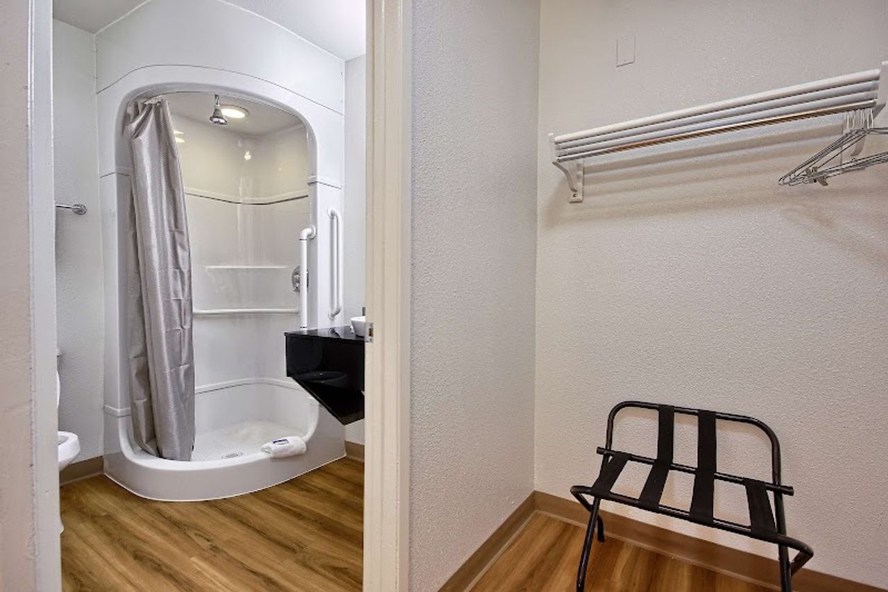 Photo of Motel 6 Tulare, CA