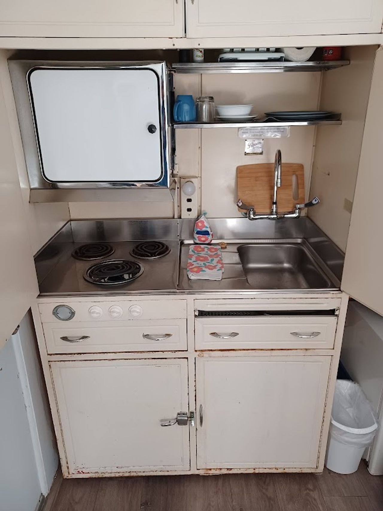 Photo of Deane’s Oceanfront Lodge