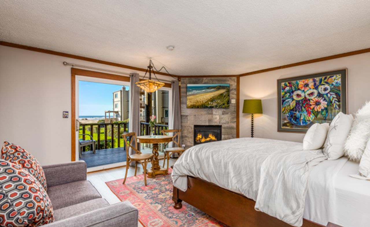 Photo of Little Creek Cove Beach Resort - Room