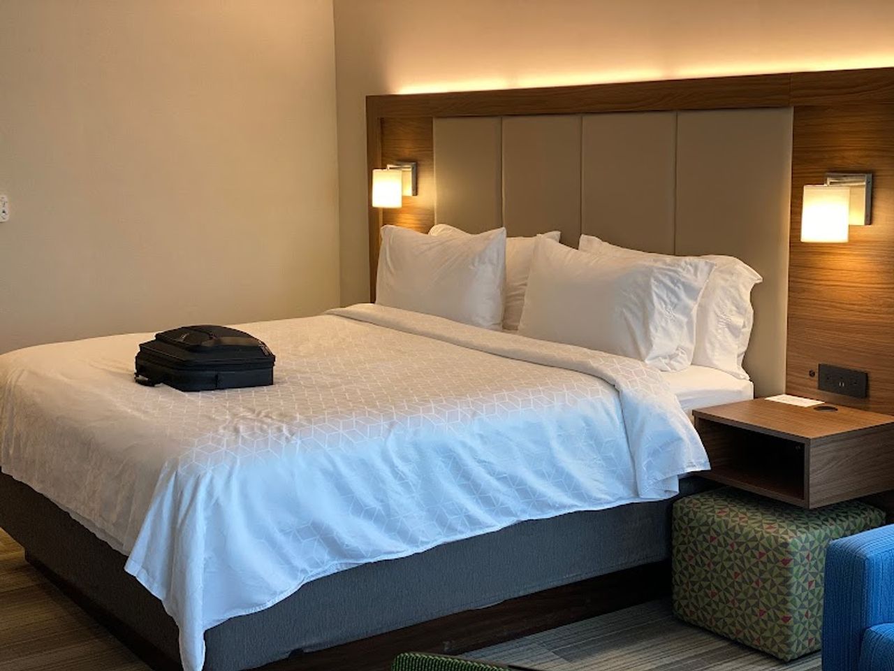 Photo of Holiday Inn Express & Suites