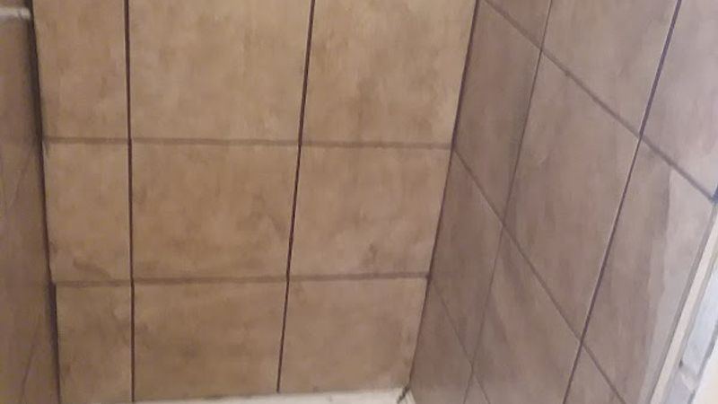 Photo of Relax Inn - Shower
