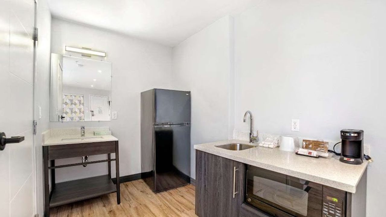 Photo of Studio 6 Suites Stockton, CA – Waterfront