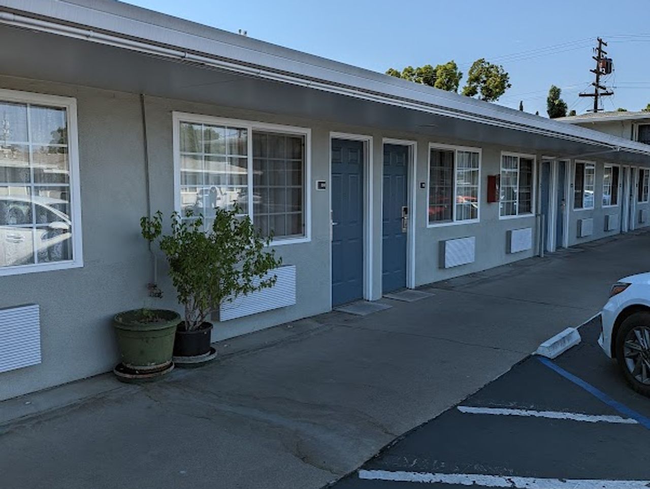Photo of Echo Lodge - West Sacramento