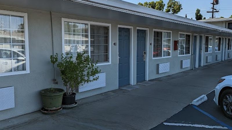 Photo of Echo Lodge - West Sacramento