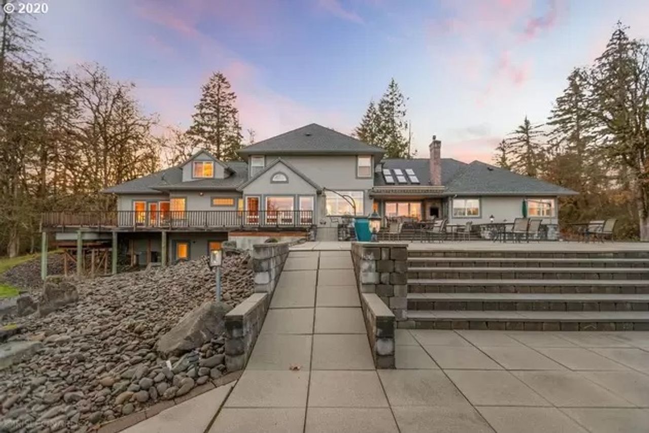 Photo of Gaard House