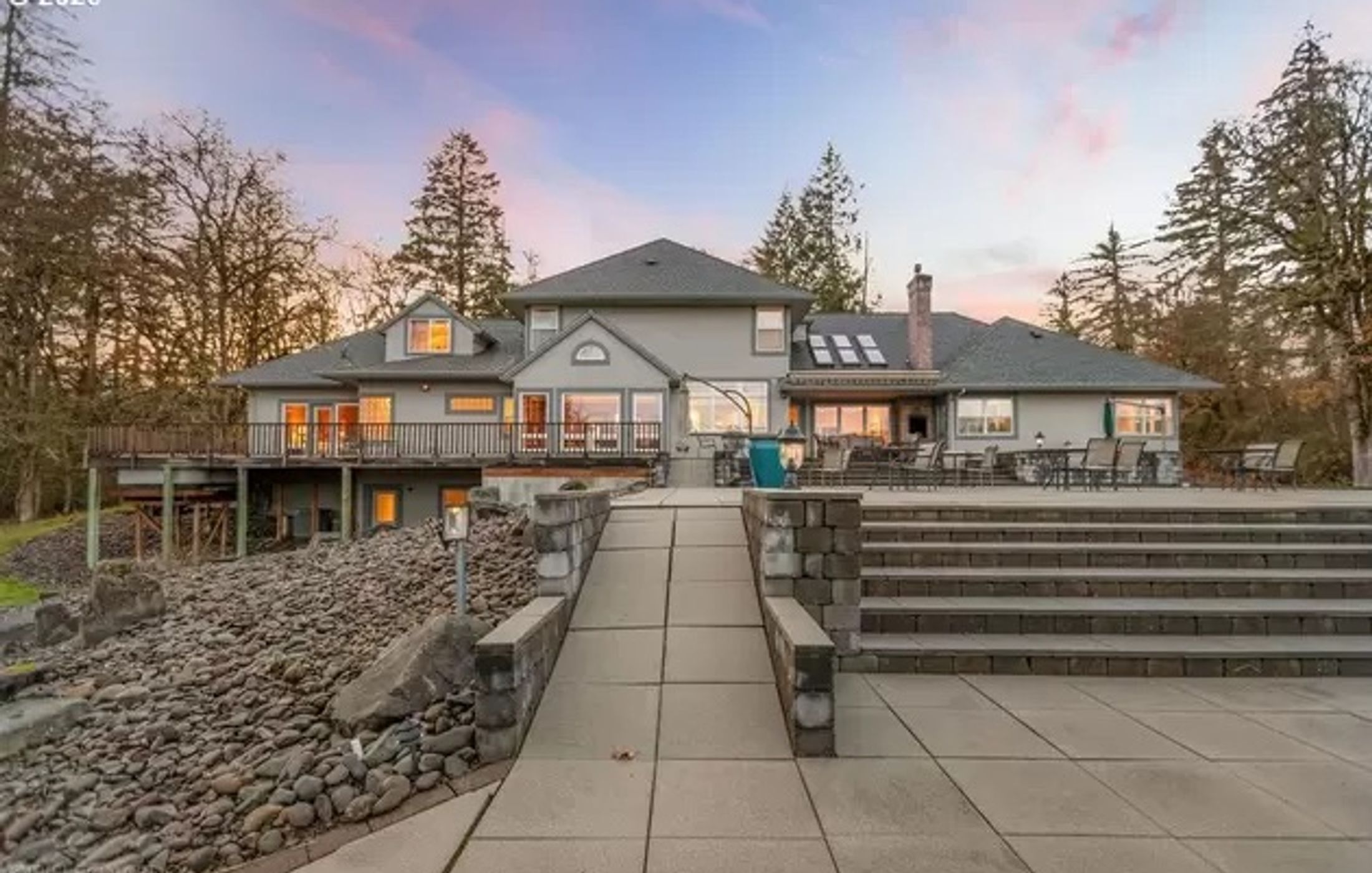 Gaard House