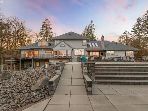 Gaard House