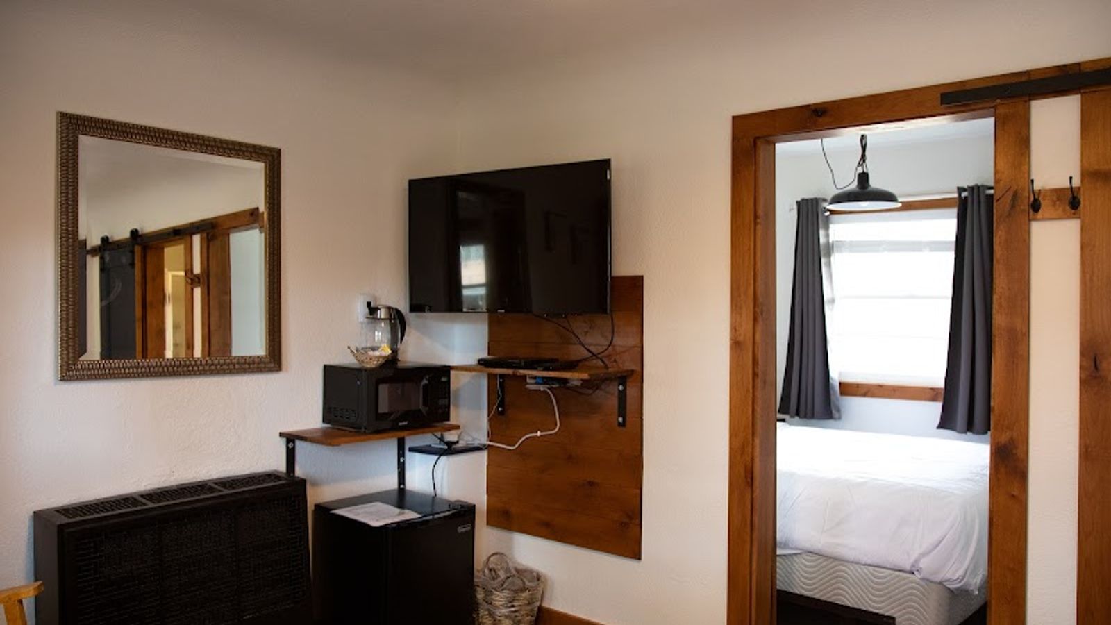 Photo of Left Coast Lodge