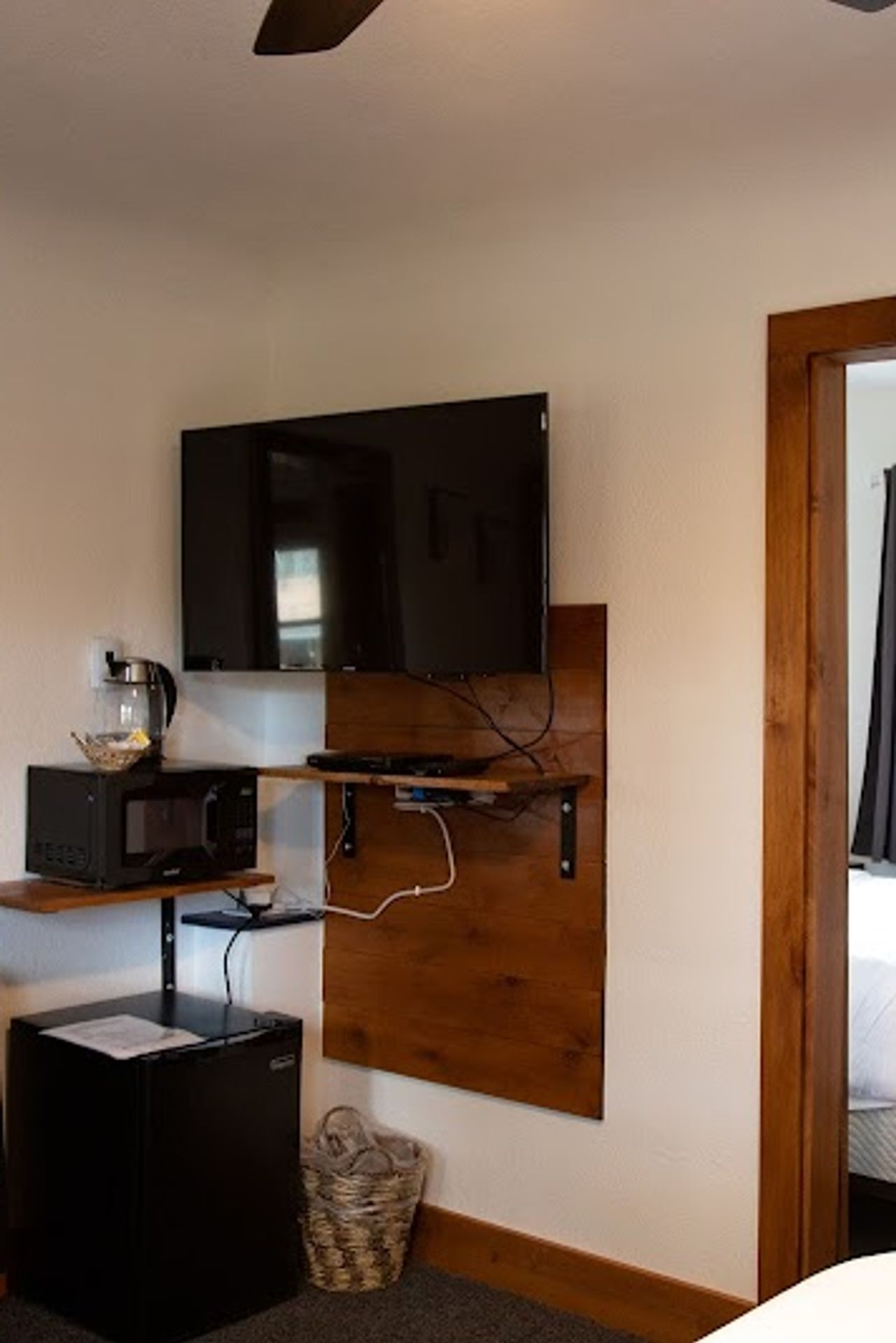 Photo of Left Coast Lodge