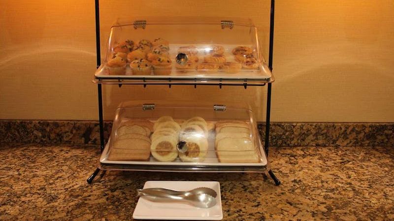 Photo of Best Western Grand Manor Inn - Complimentary breakfast