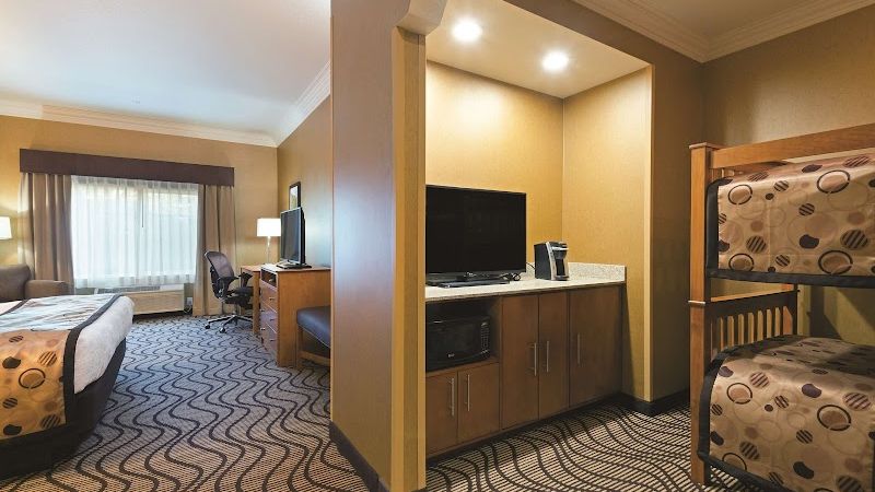 Photo of La Quinta Inn & Suites by Wyndham Coeur d Alene