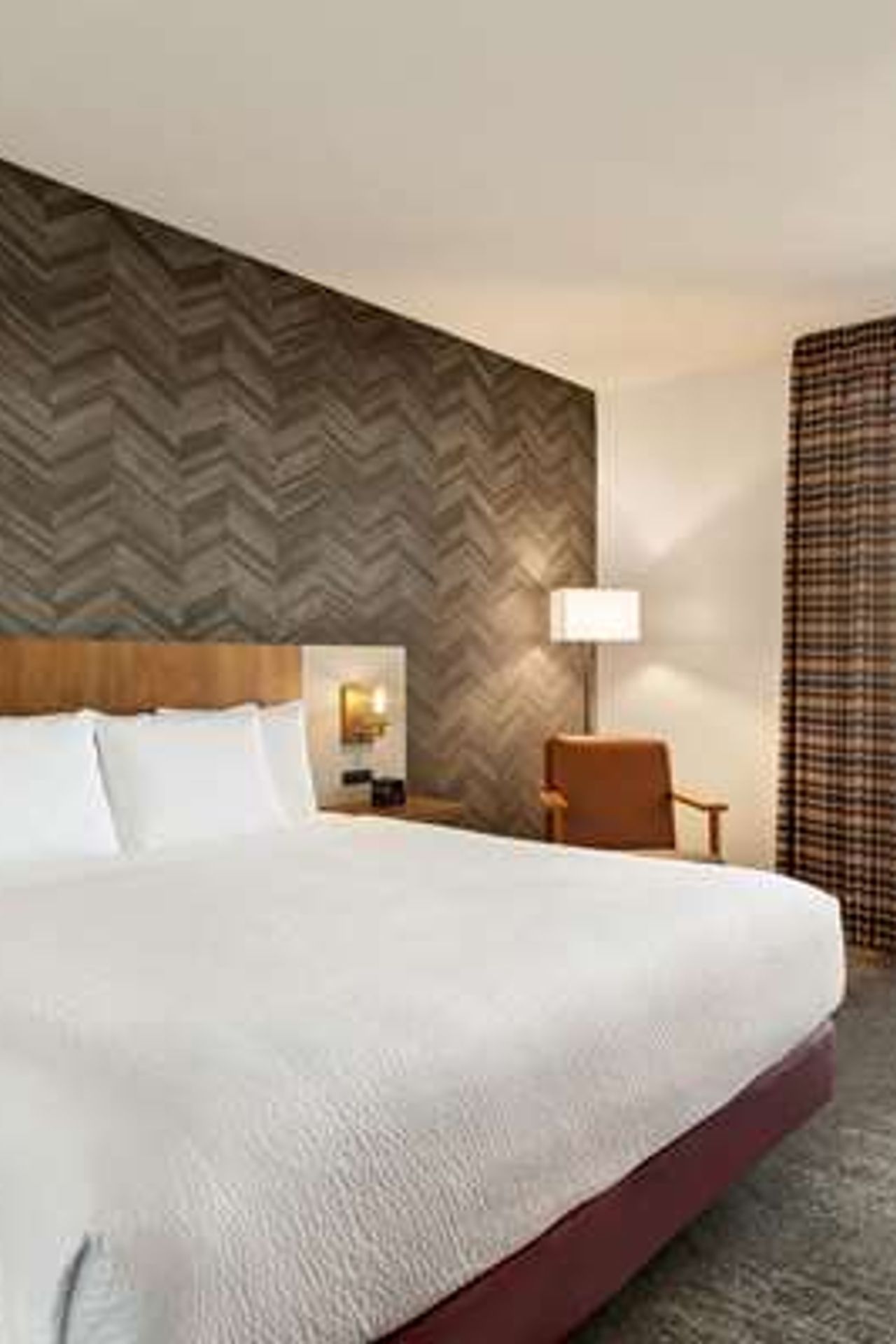 Photo of La Quinta Inn & Suites by Wyndham Santa Rosa Sonoma