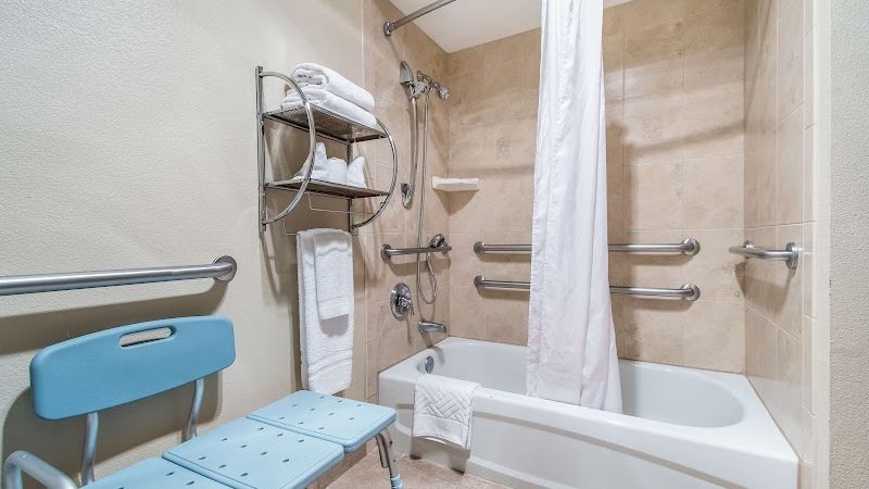 Photo of Red Lion Inn & Suites Vancouver