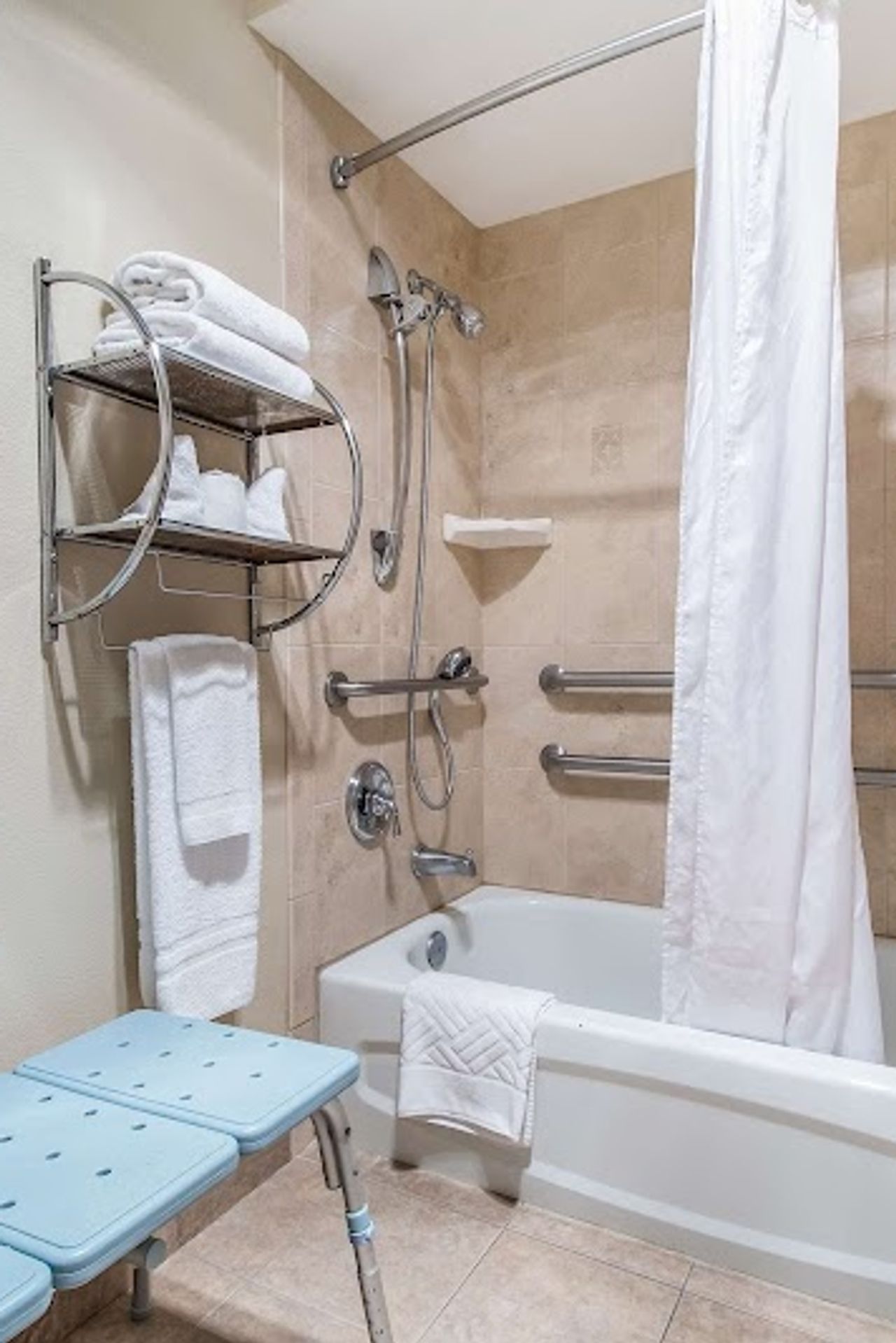 Photo of Red Lion Inn & Suites Vancouver