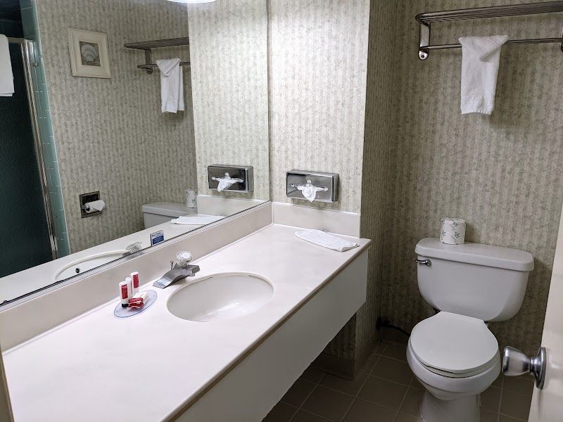 Photo of Travelodge by Wyndham Monterey Bay - Bathroom