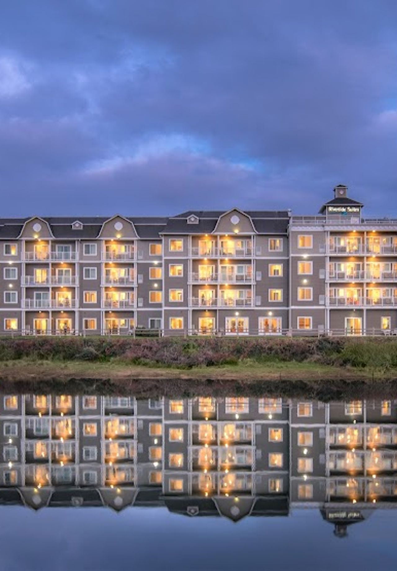 Photo of Rivertide Suites Hotel