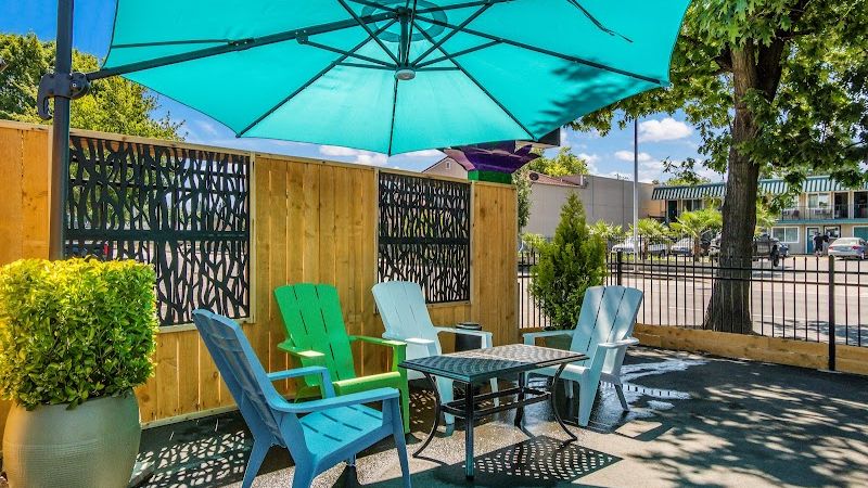 Photo of Signature Inn Eugene