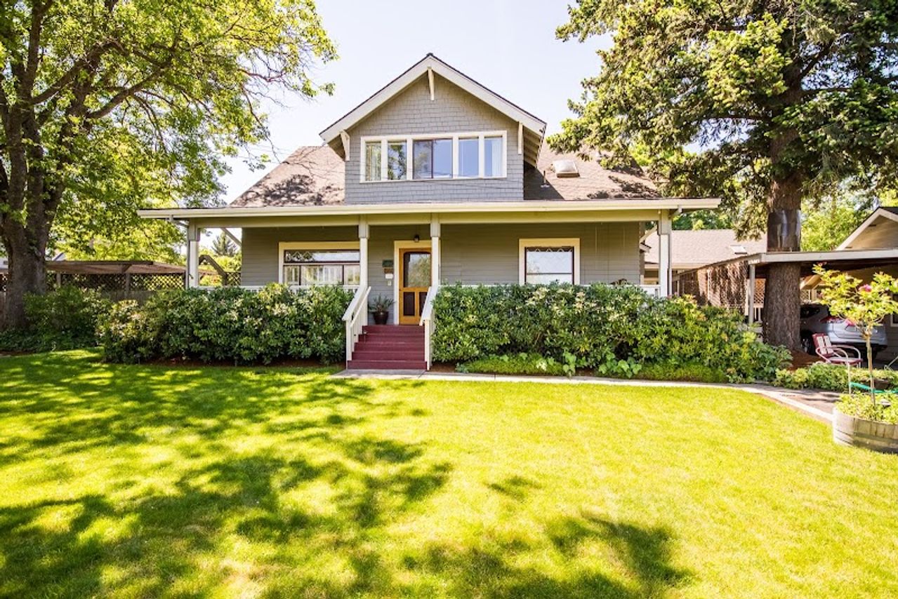 Photo of Oak Hill Bed & Breakfast