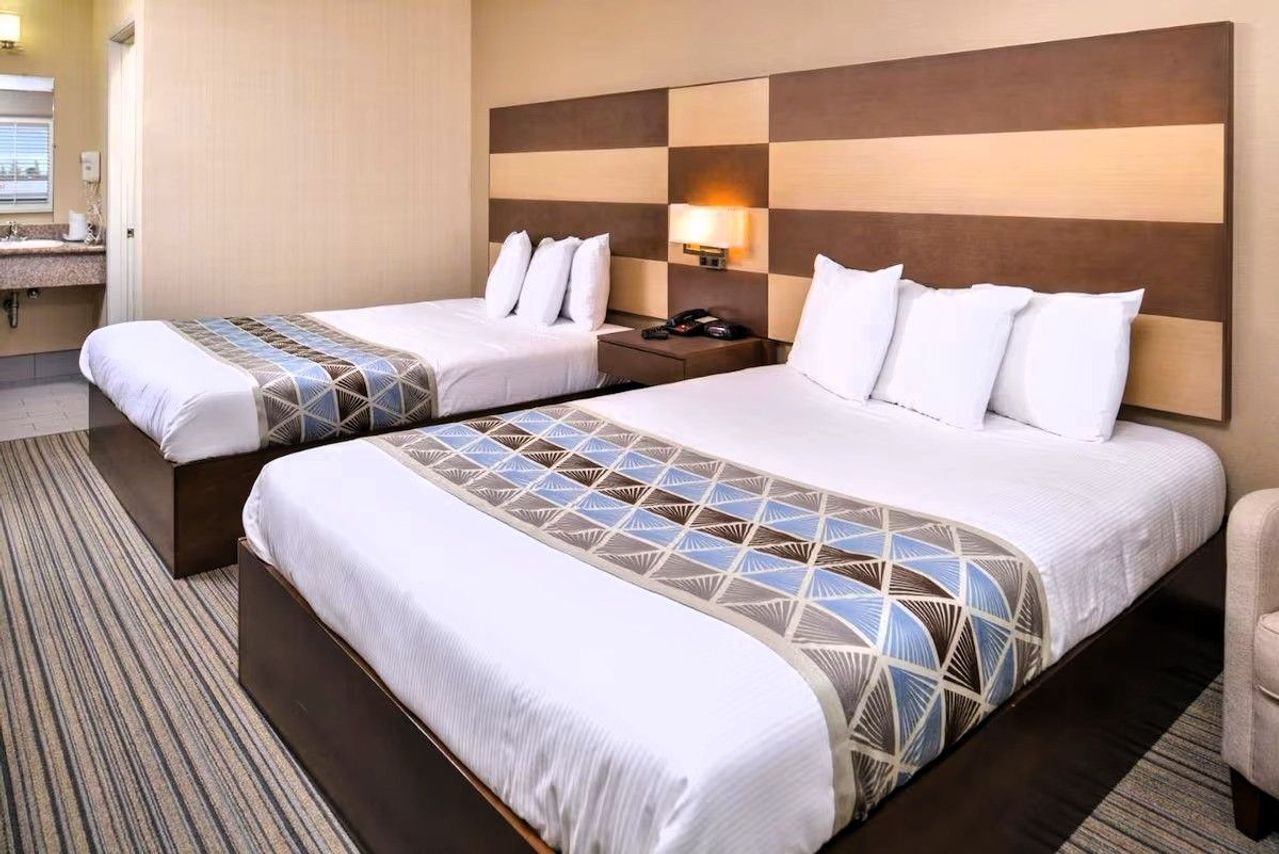 Good Living Inn - Room, 2 Queen Beds