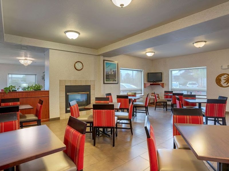 Photo of Comfort Inn & Suites