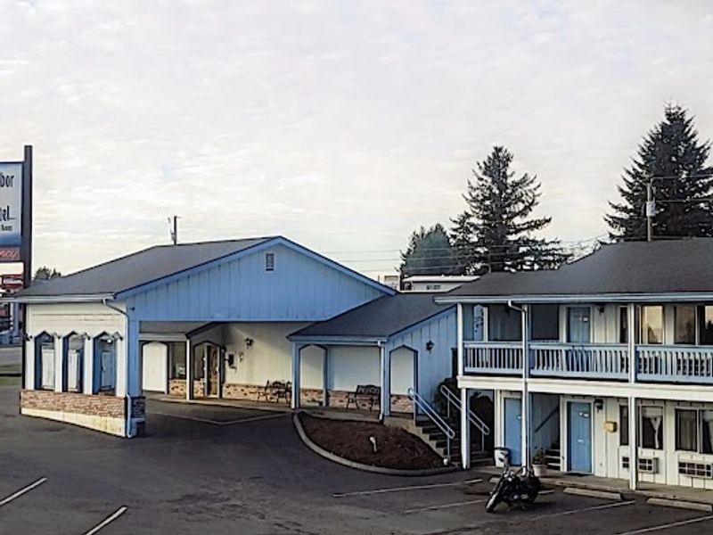 Harbor Inn