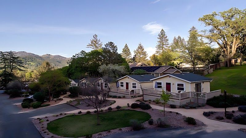 Aurora Park Cottages