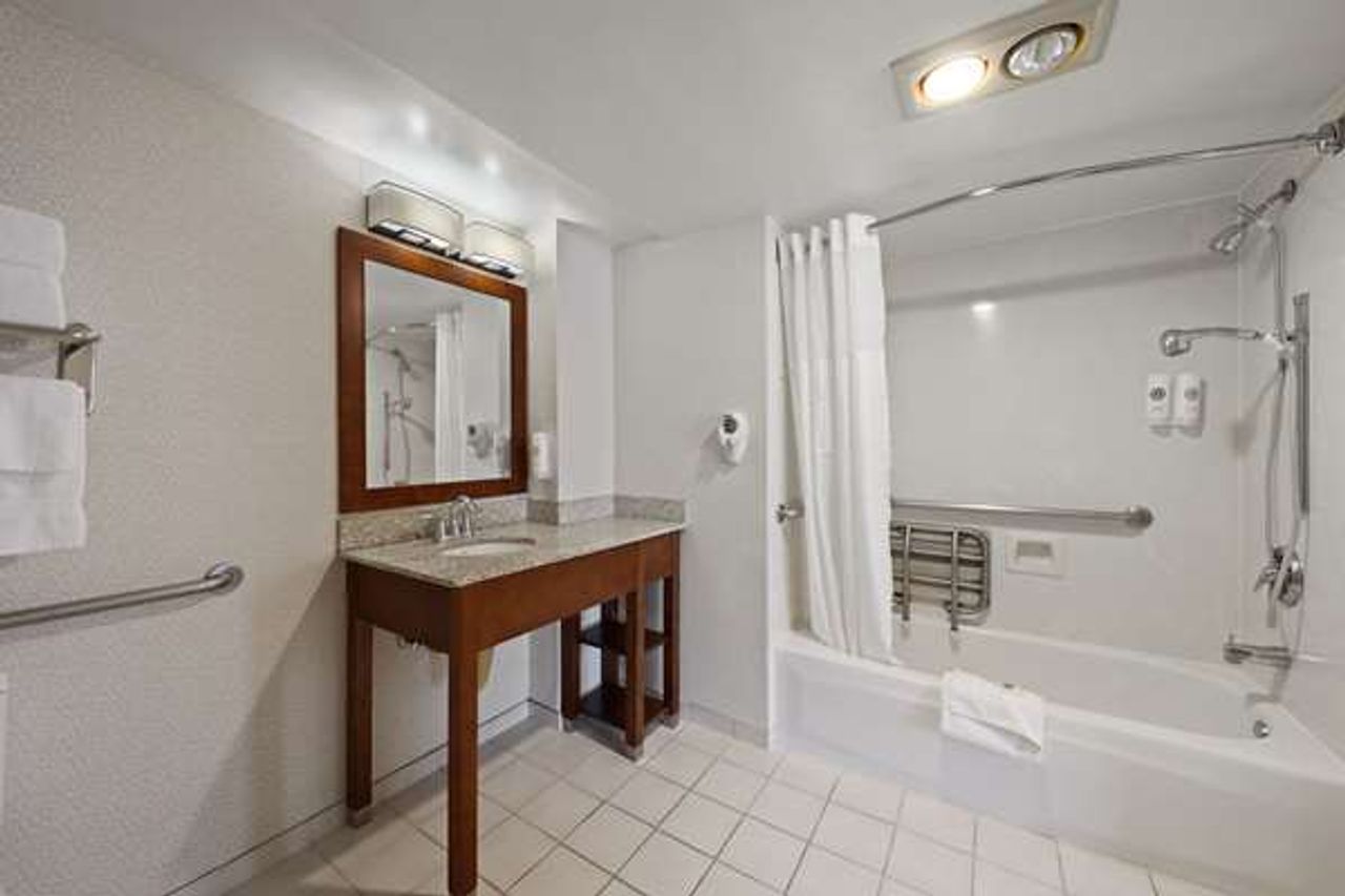 Photo of Comfort Inn By the Bay