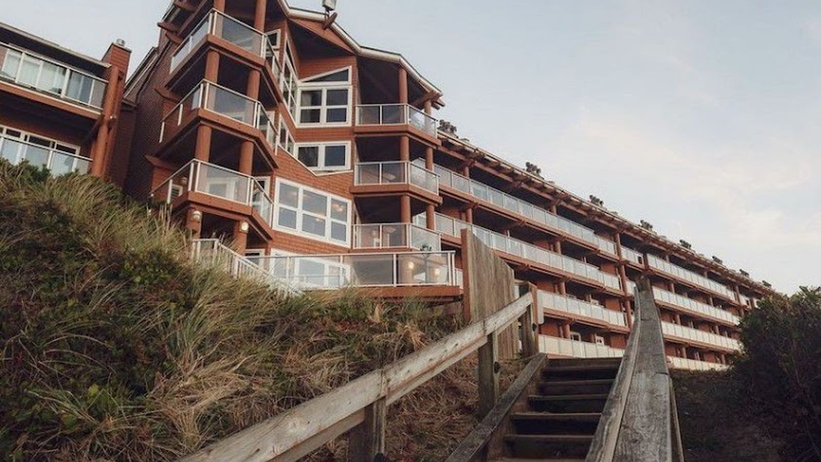 Hallmark Resort Newport