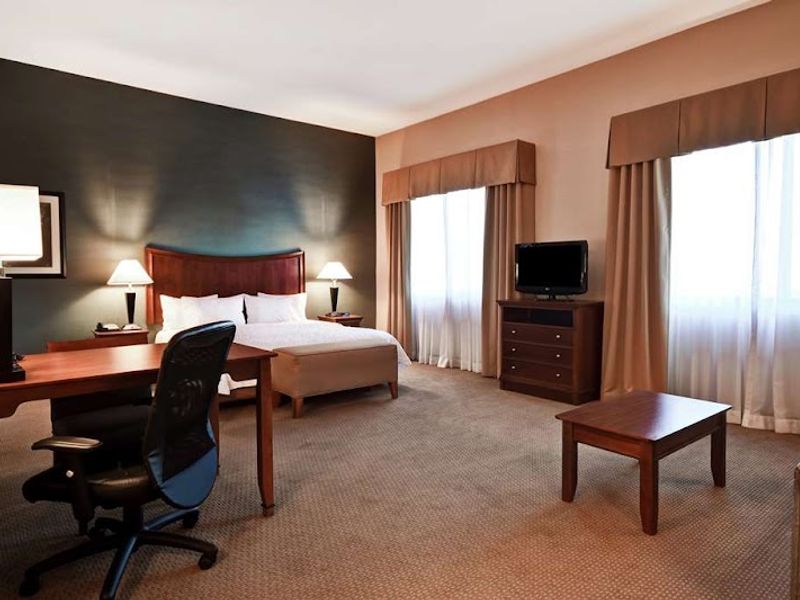 Photo of Hampton Inn & Suites Folsom