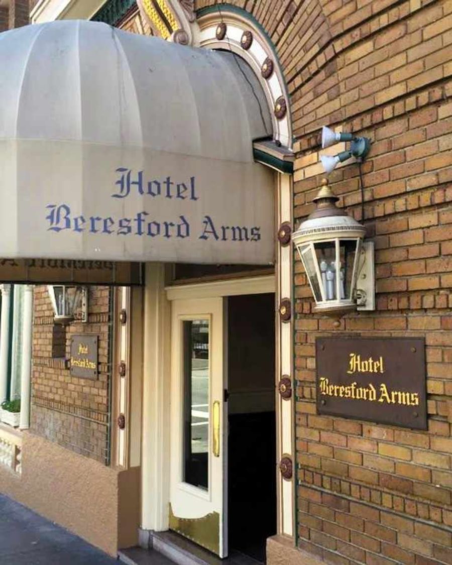 Beresford Arms Hotel