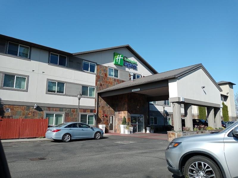 Holiday Inn Express & Suites Seattle-Everett, an IHG Hotel