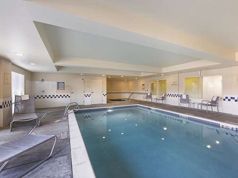 Photo of La Quinta Inn & Suites by Wyndham Central Point - Medford