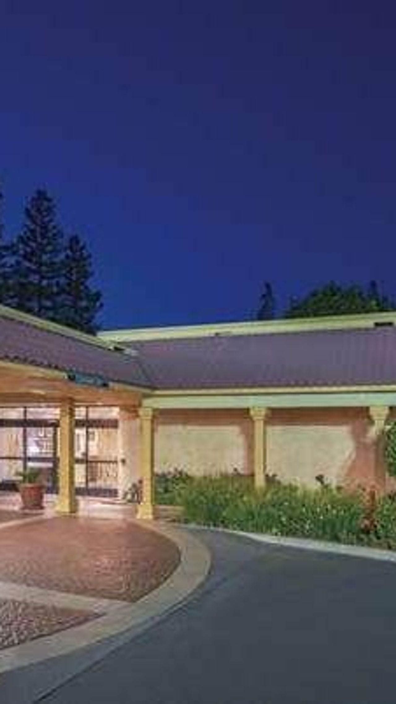 Photo of Howard Johnson by Wyndham Sacramento Downtown