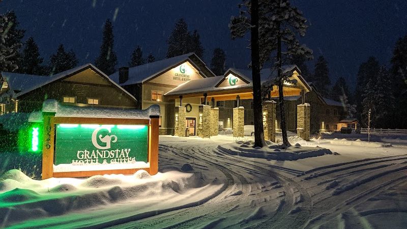 GrandStay Hotel & Suites Sisters