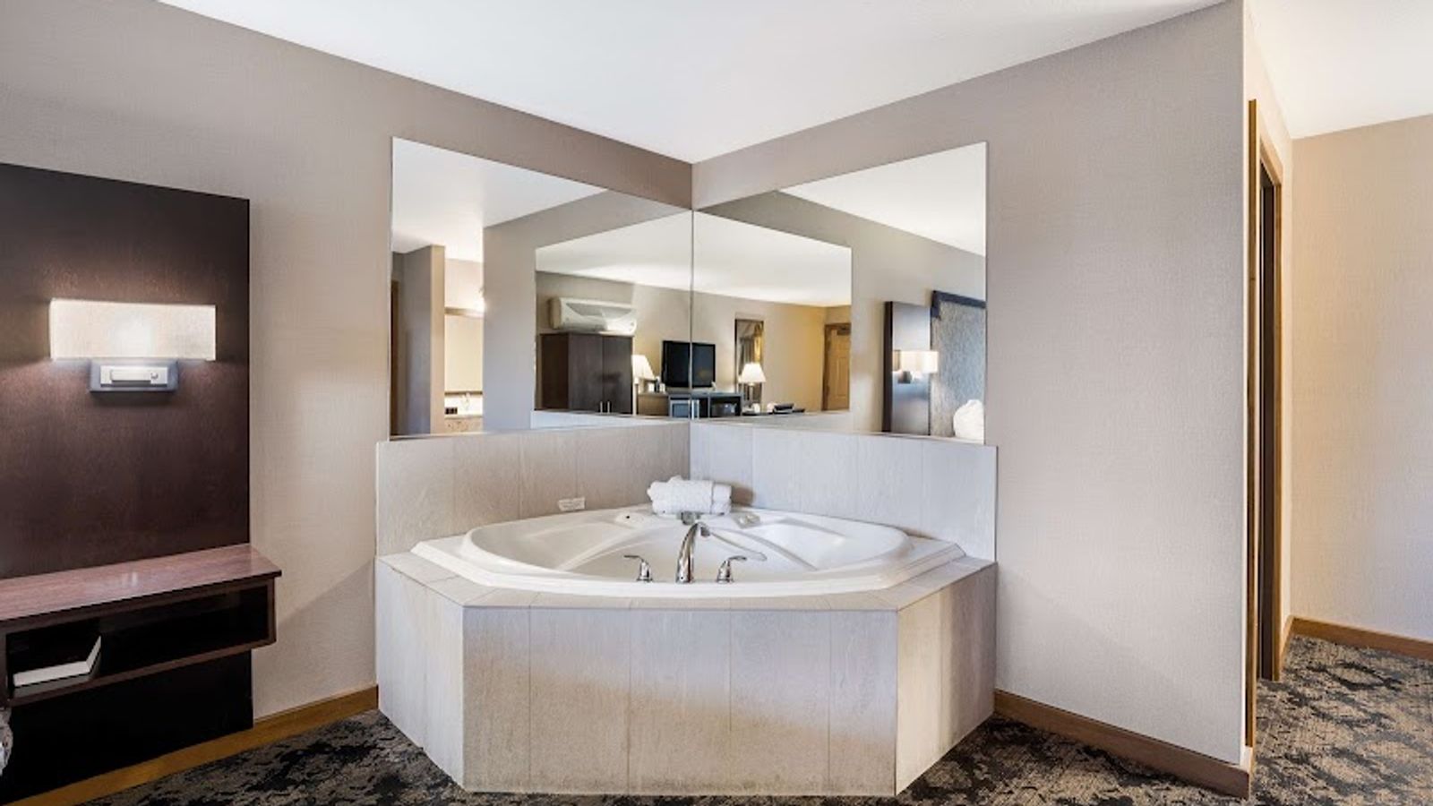 Photo of Best Western Windsor Inn