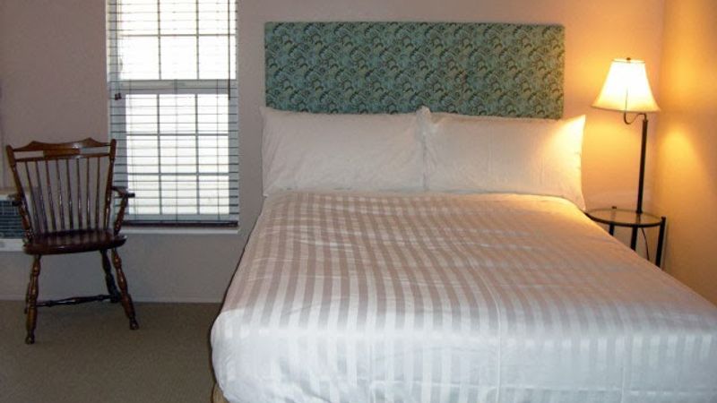 Photo of Deep Water Inn