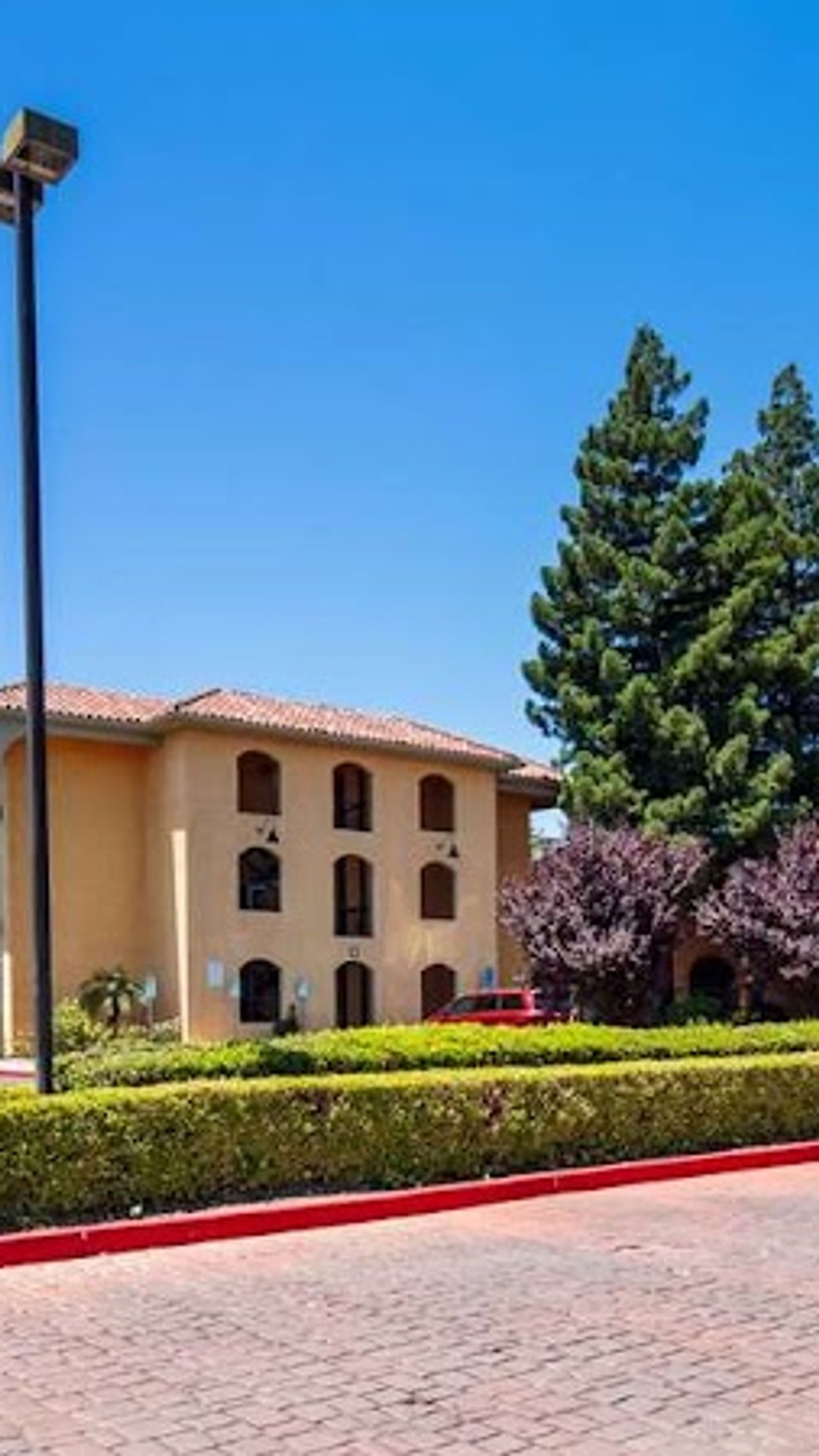 Photo of Best Western Plus Heritage Inn