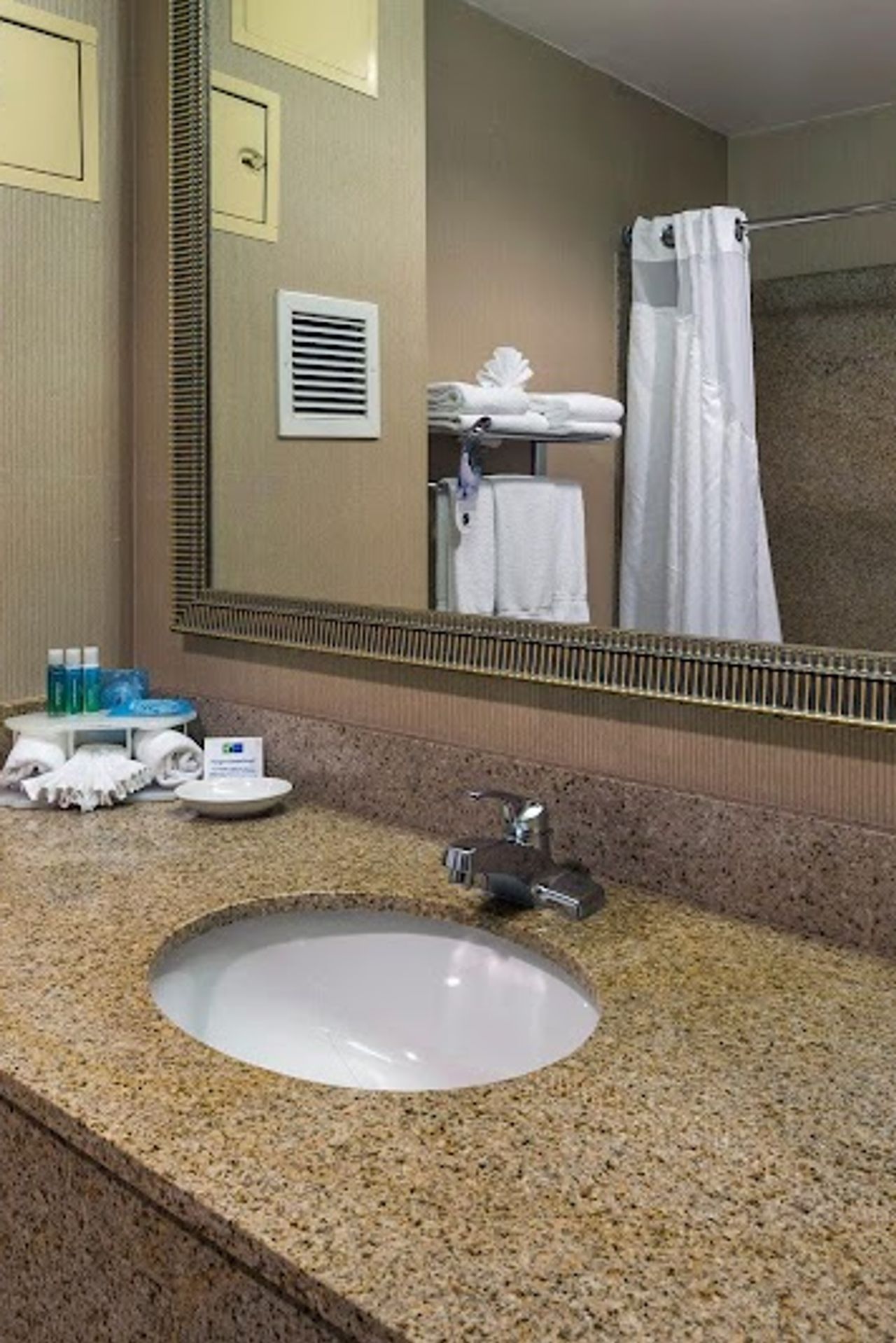 Photo of Holiday Inn Express & Suites Livermore by IHG