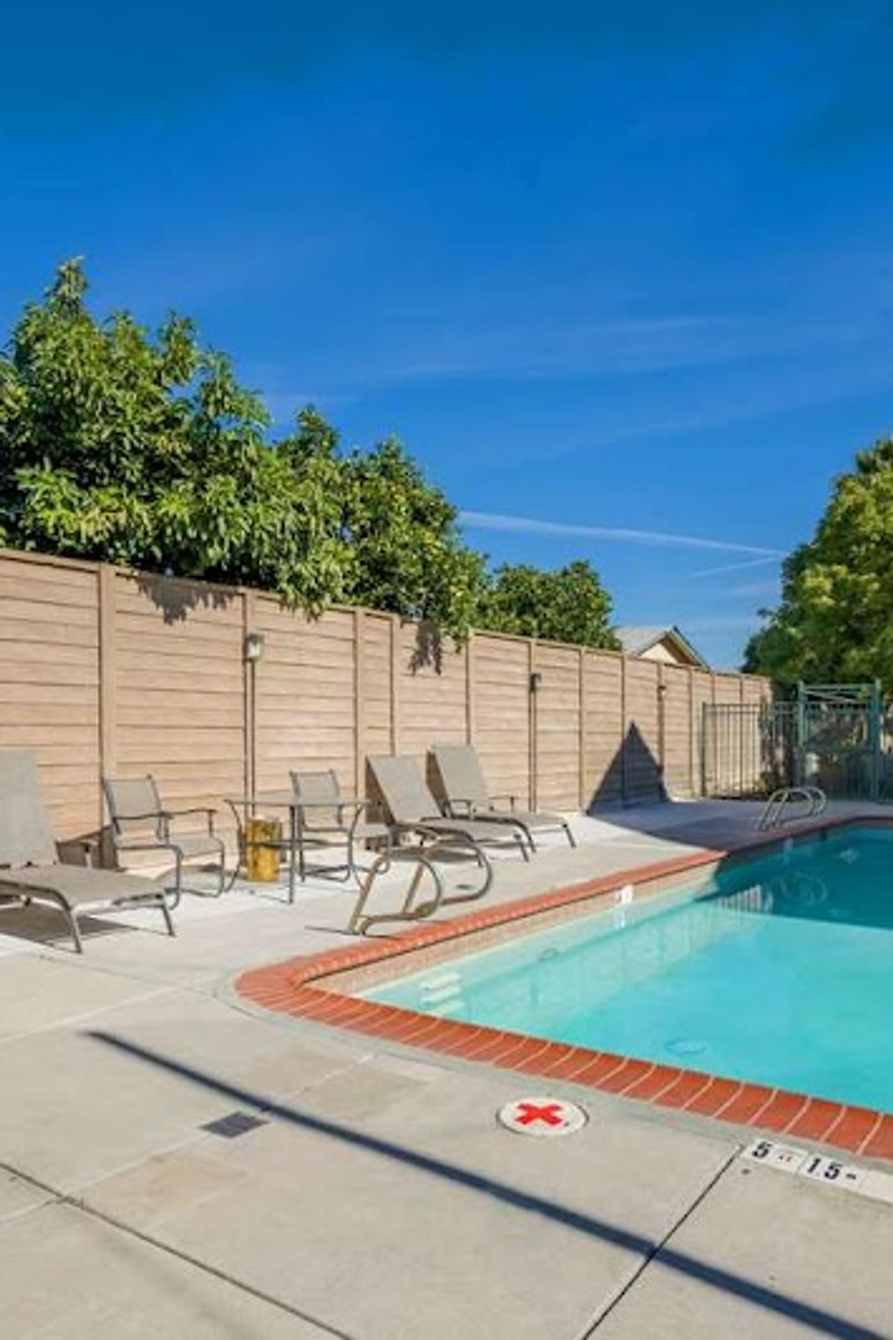 Photo of Best Western Lanai Garden Inn & Suites