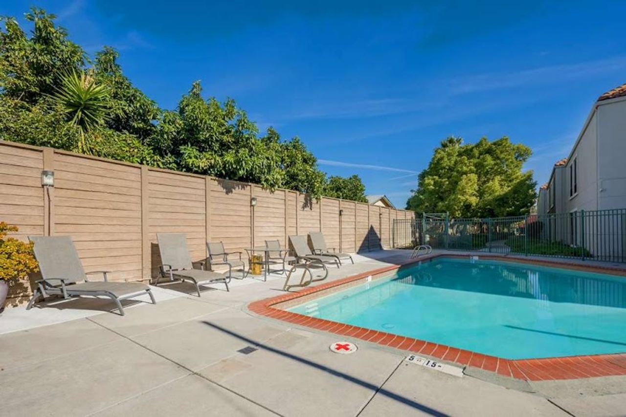 Photo of Best Western Lanai Garden Inn & Suites