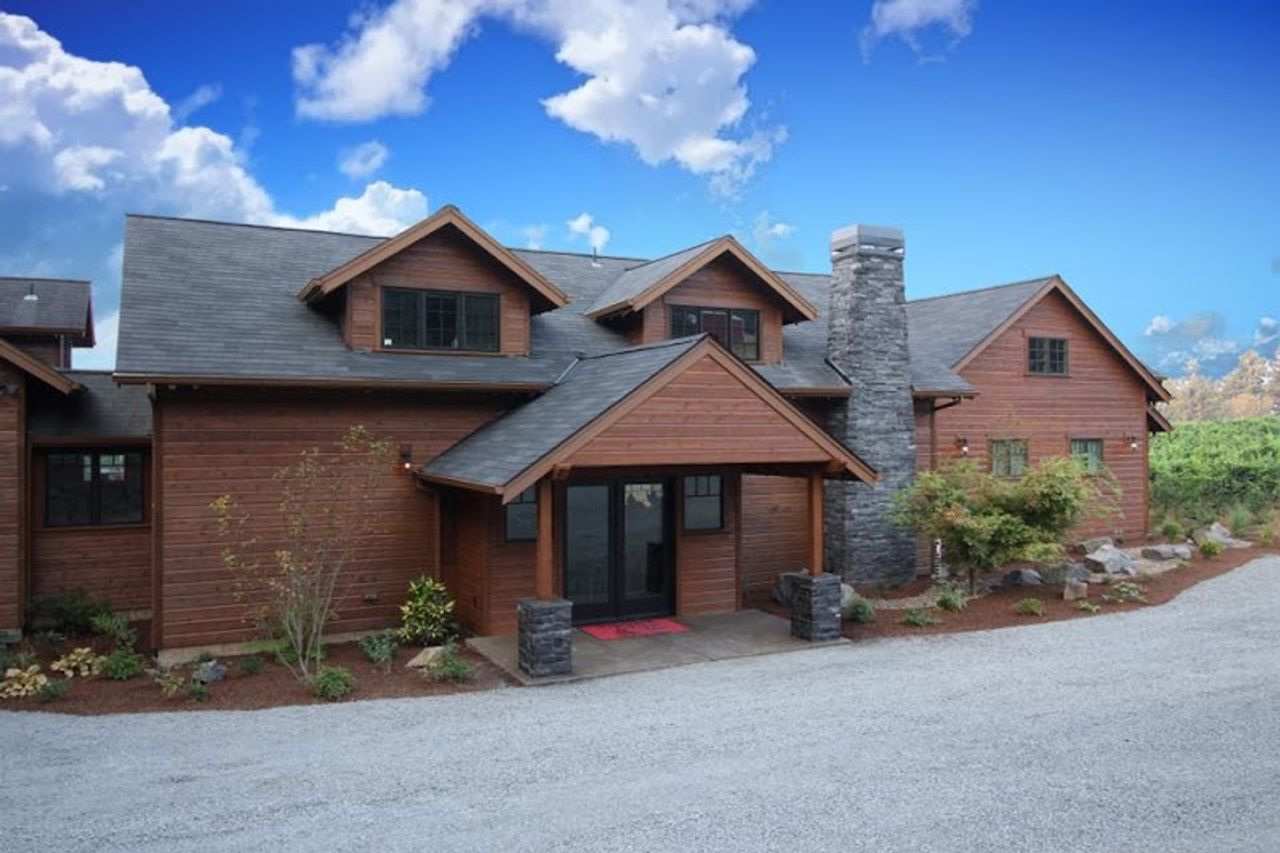 Photo of Vineyard View Inn