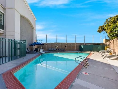 Photo of Best Western Lanai Garden Inn & Suites