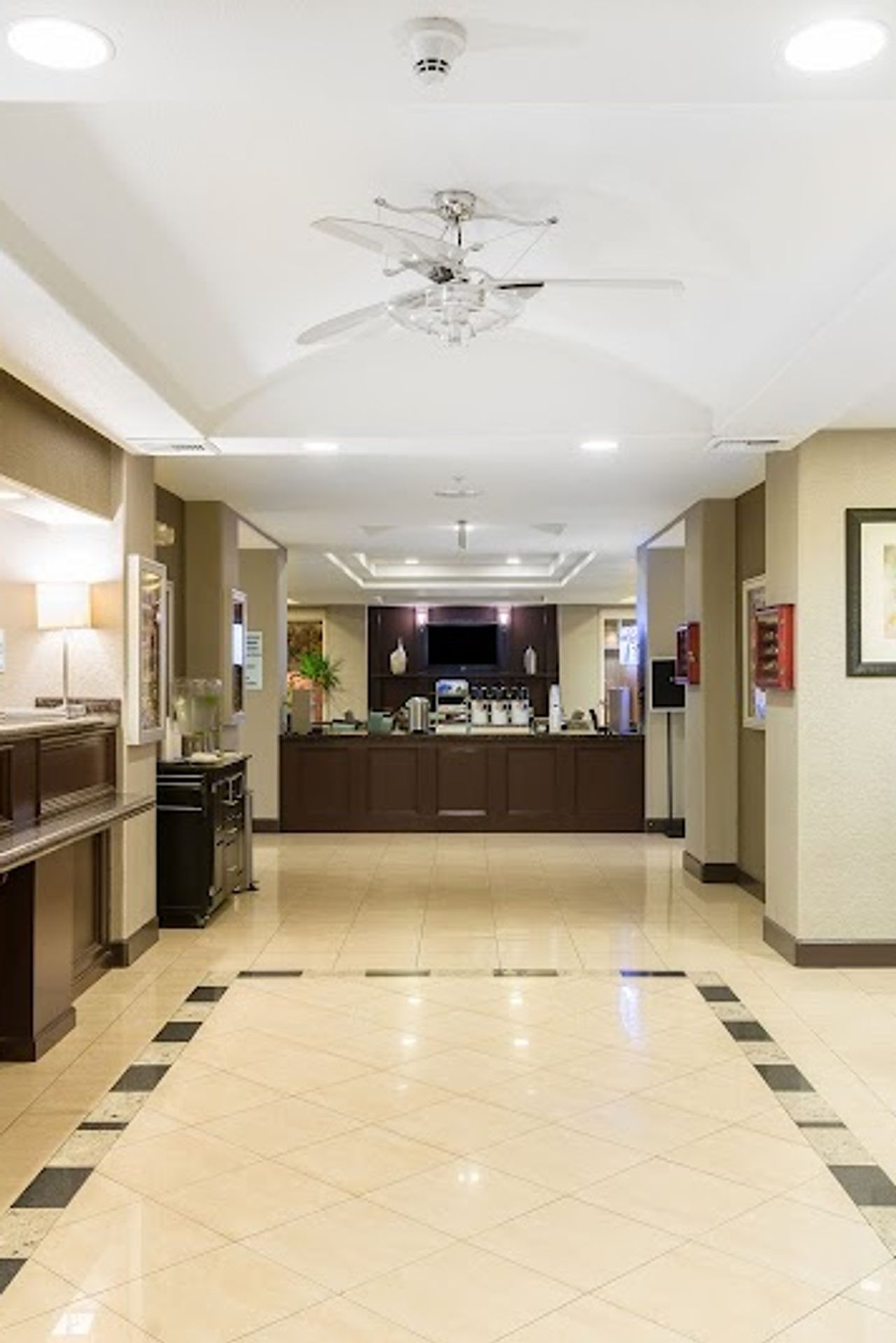 Photo of Holiday Inn Express & Suites Vacaville, an IHG Hotel