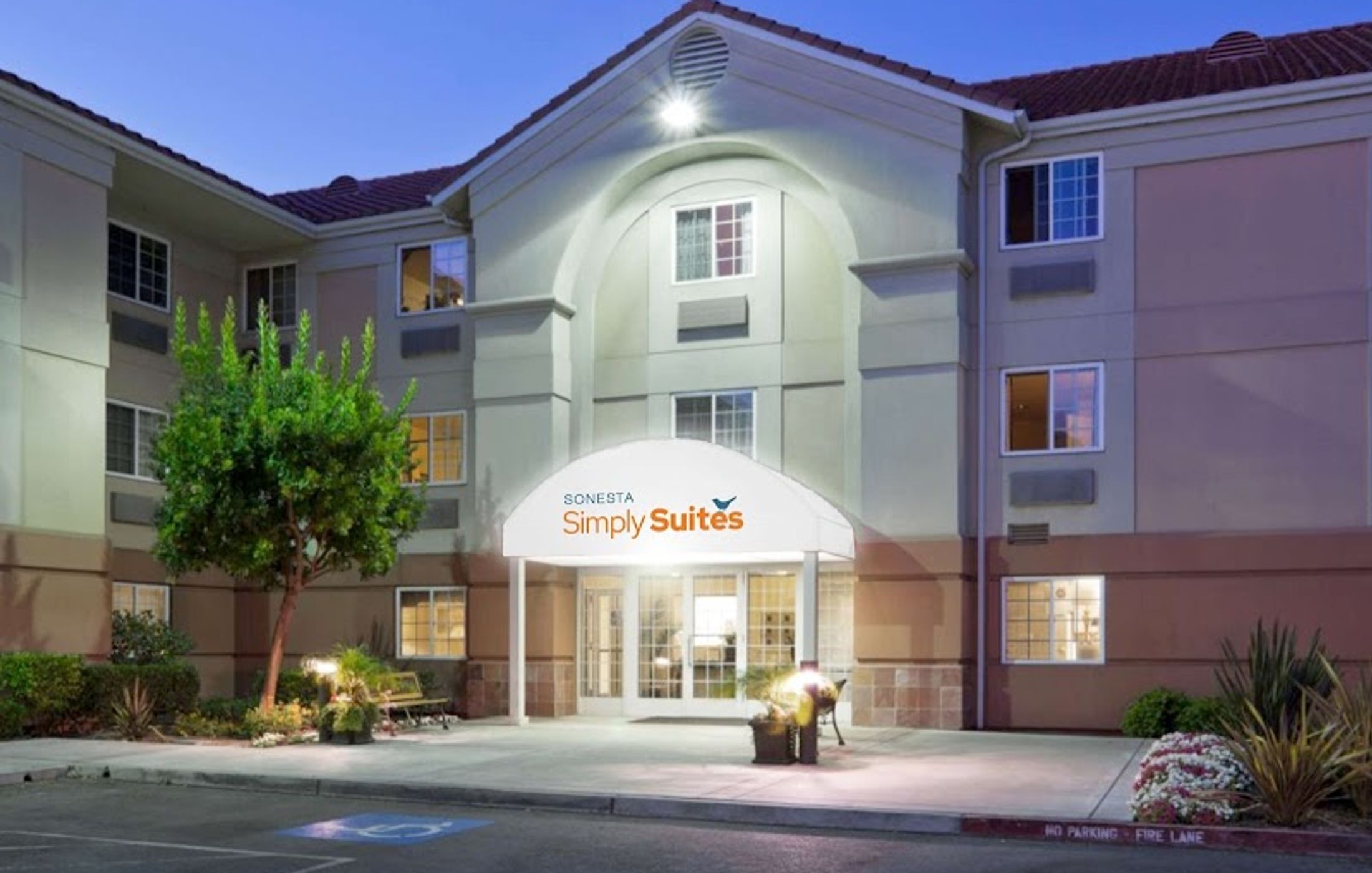 Sonesta Simply Suites Silicon Valley Santa Clara