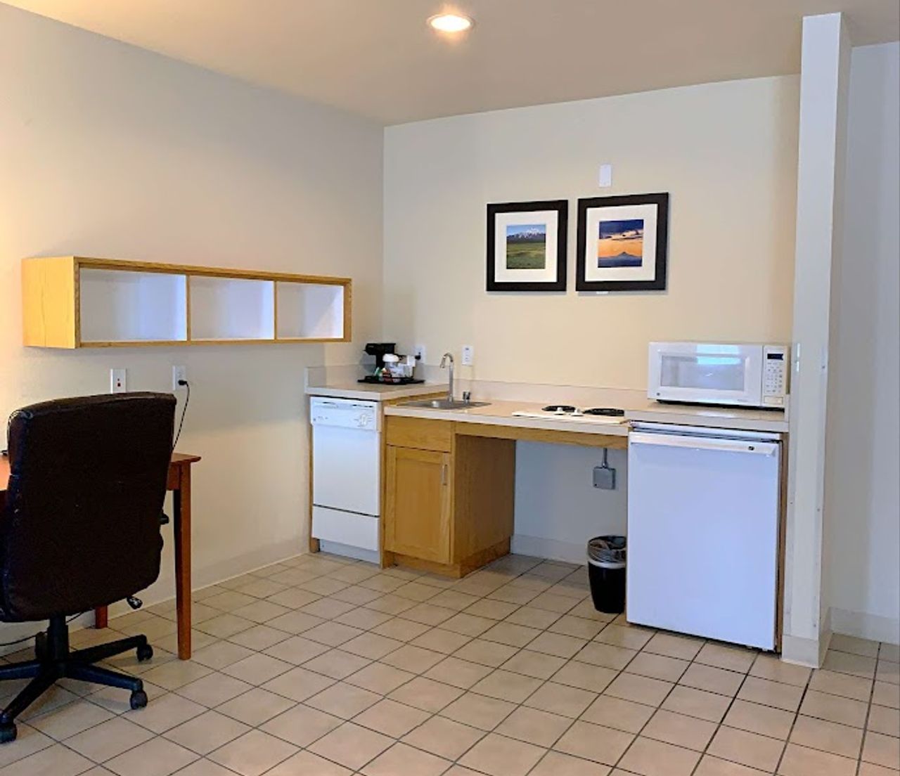 Photo of Country Inn & Suites by Radisson, Bend, OR