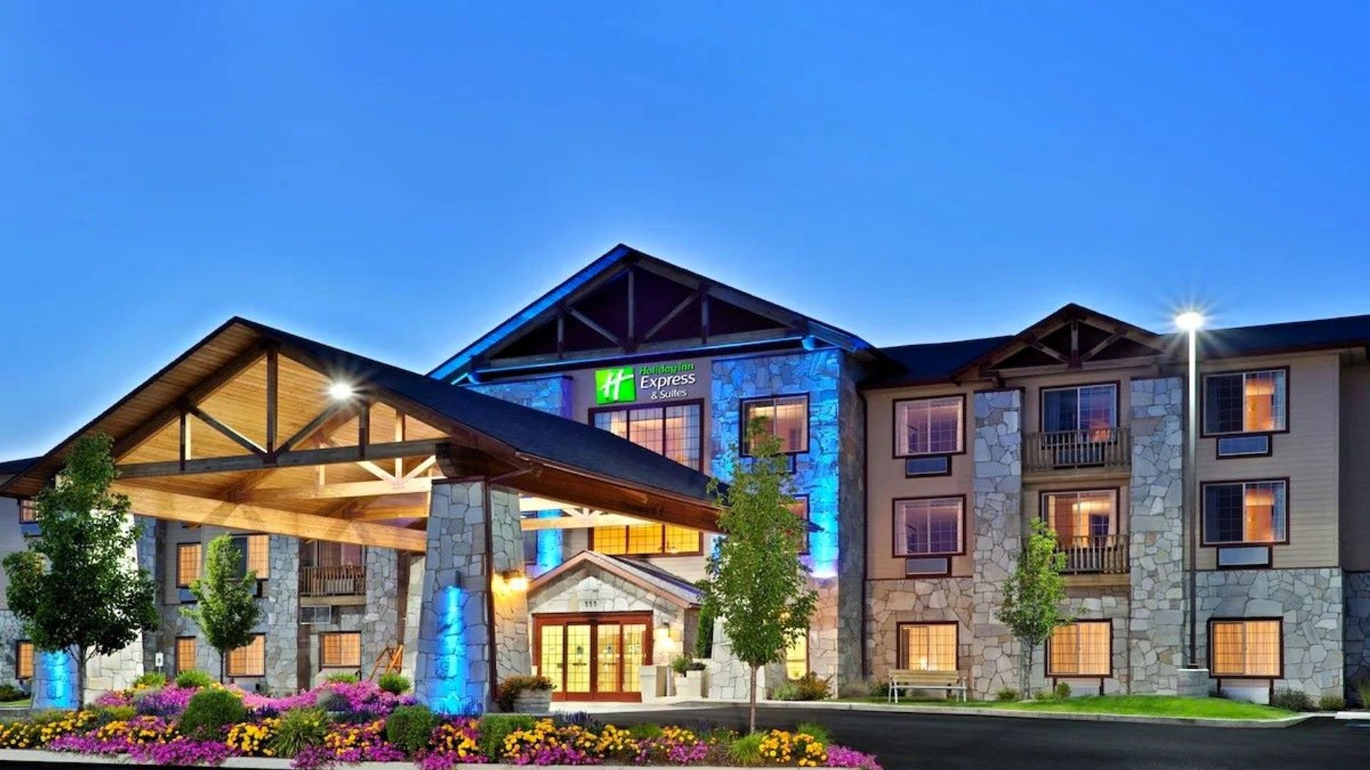 Holiday Inn Express & Suites Cheney, an IHG Hotel